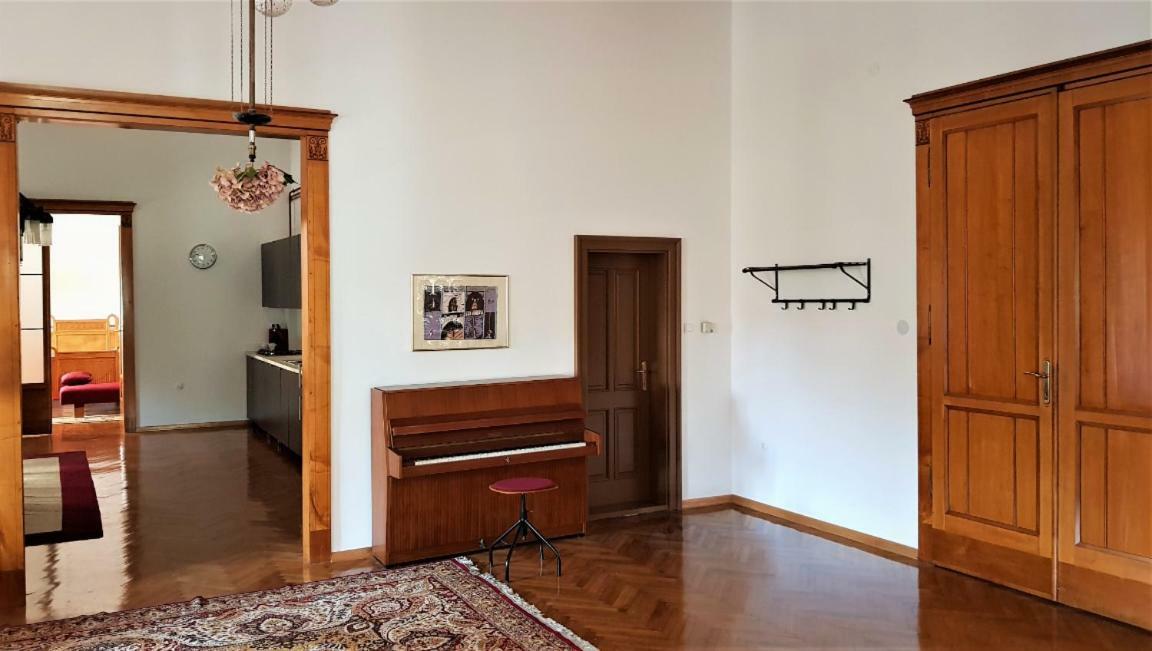 Luxury Apartment In The Heart Of Varaždin Eksteriør bilde